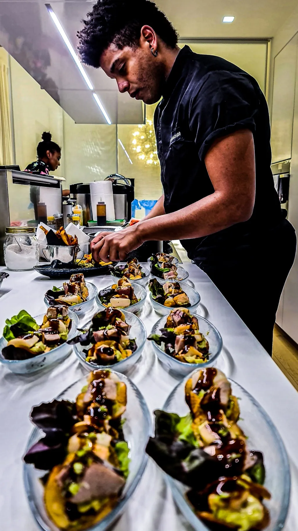 Catering & Buffet, 34