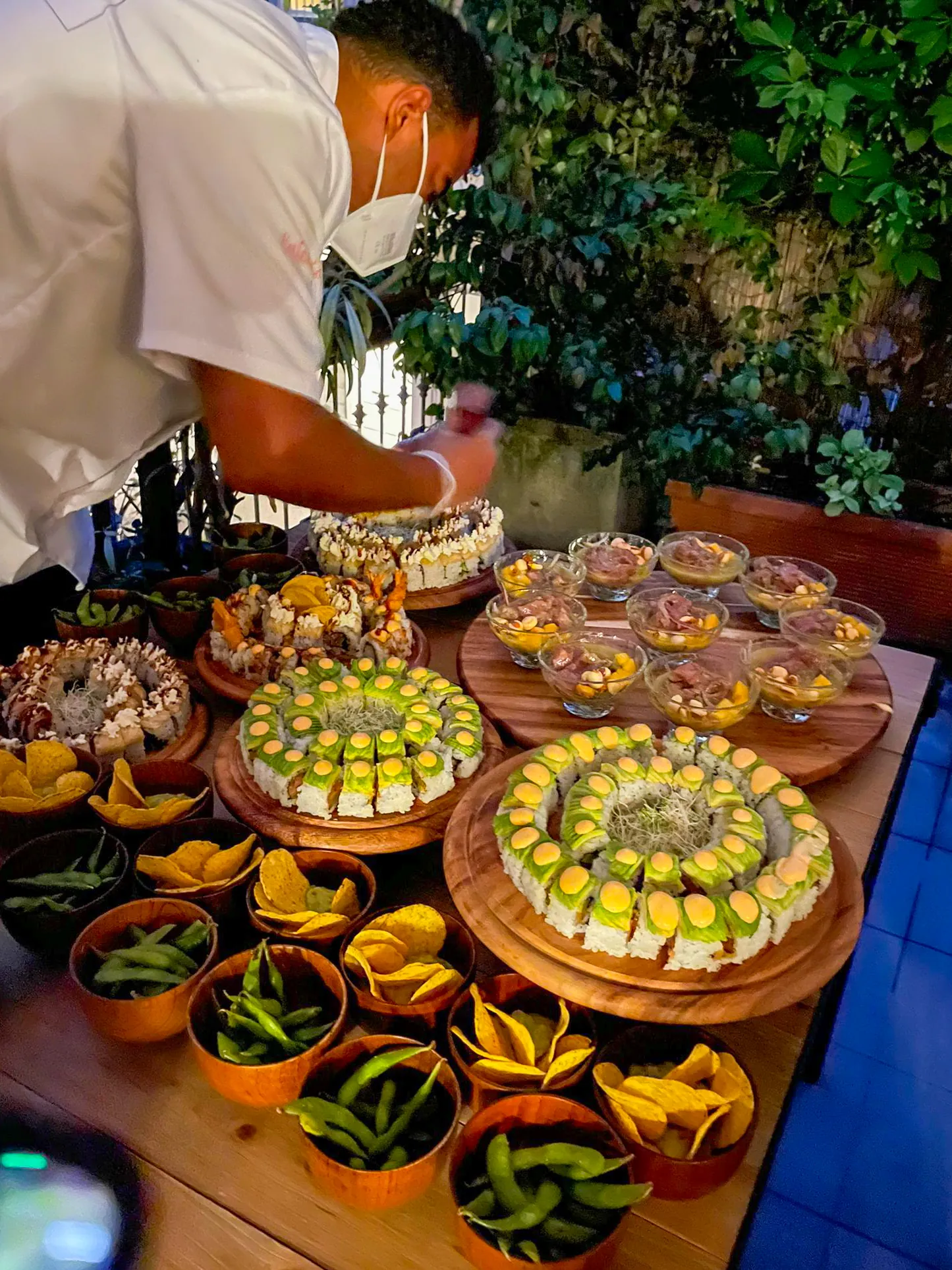 Catering & Buffet, 30
